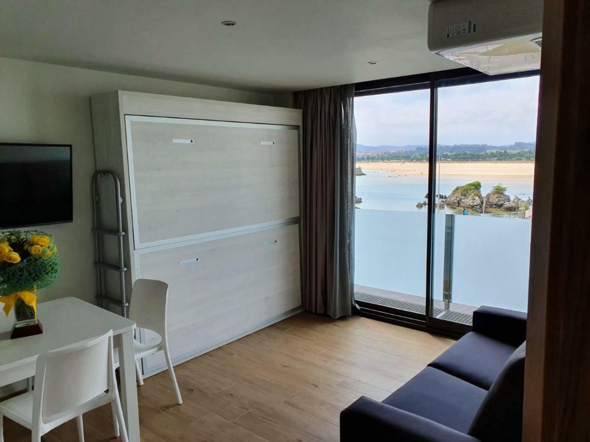 Apartamentos Playa De Los Barcos Isla Bagian luar foto