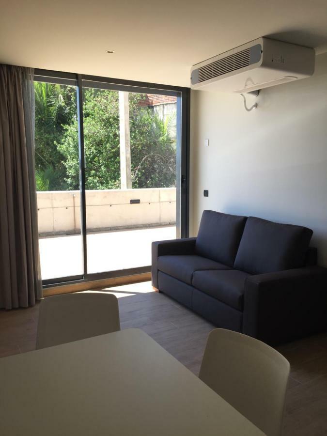 Apartamentos Playa De Los Barcos Isla Bagian luar foto